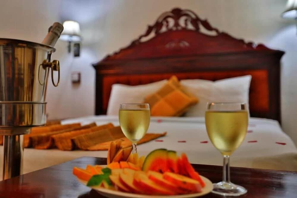 Centauria Hill Resort Ратнапура Екстериор снимка