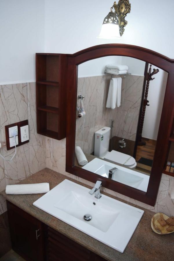 Centauria Hill Resort Ратнапура Екстериор снимка