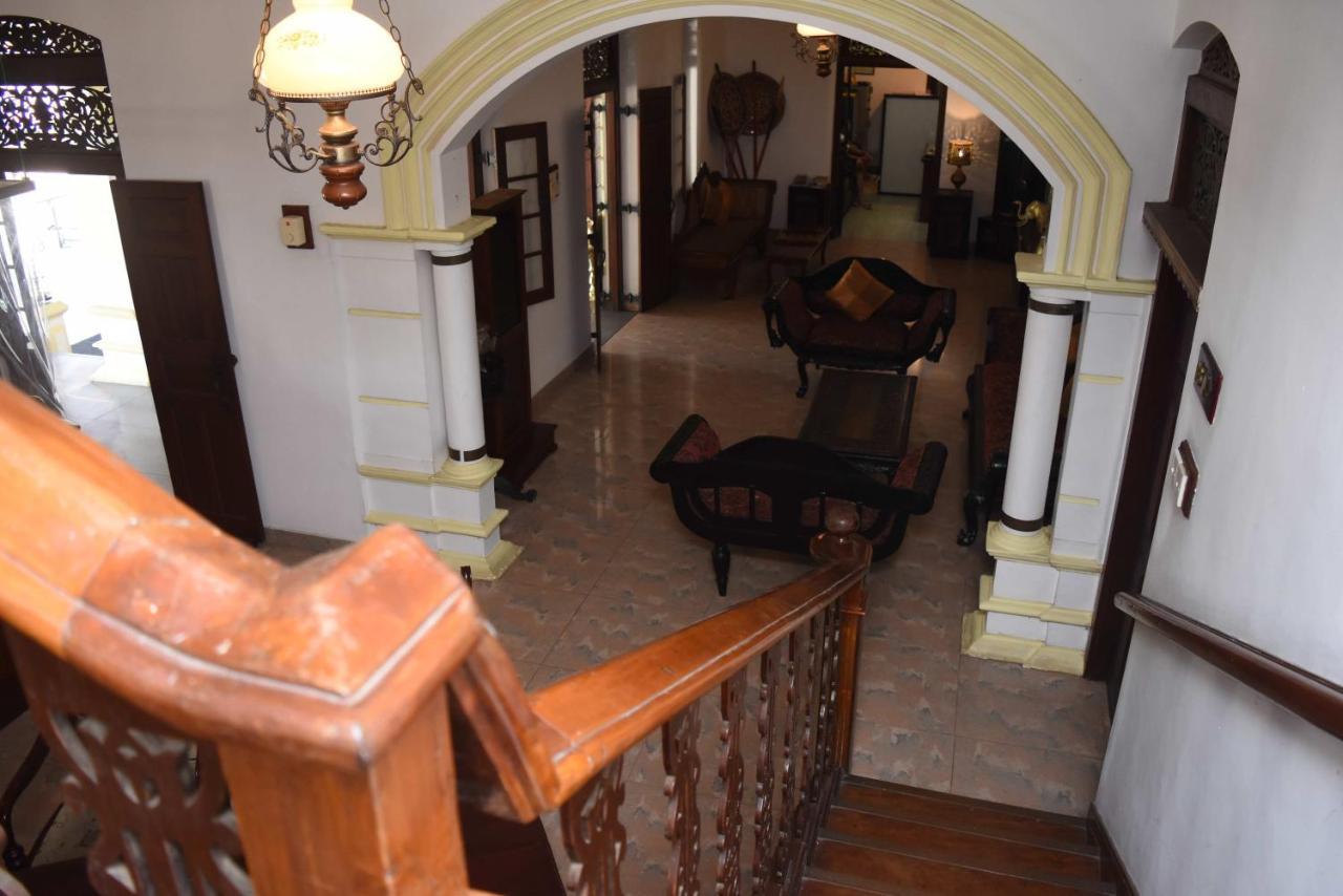 Centauria Hill Resort Ратнапура Екстериор снимка
