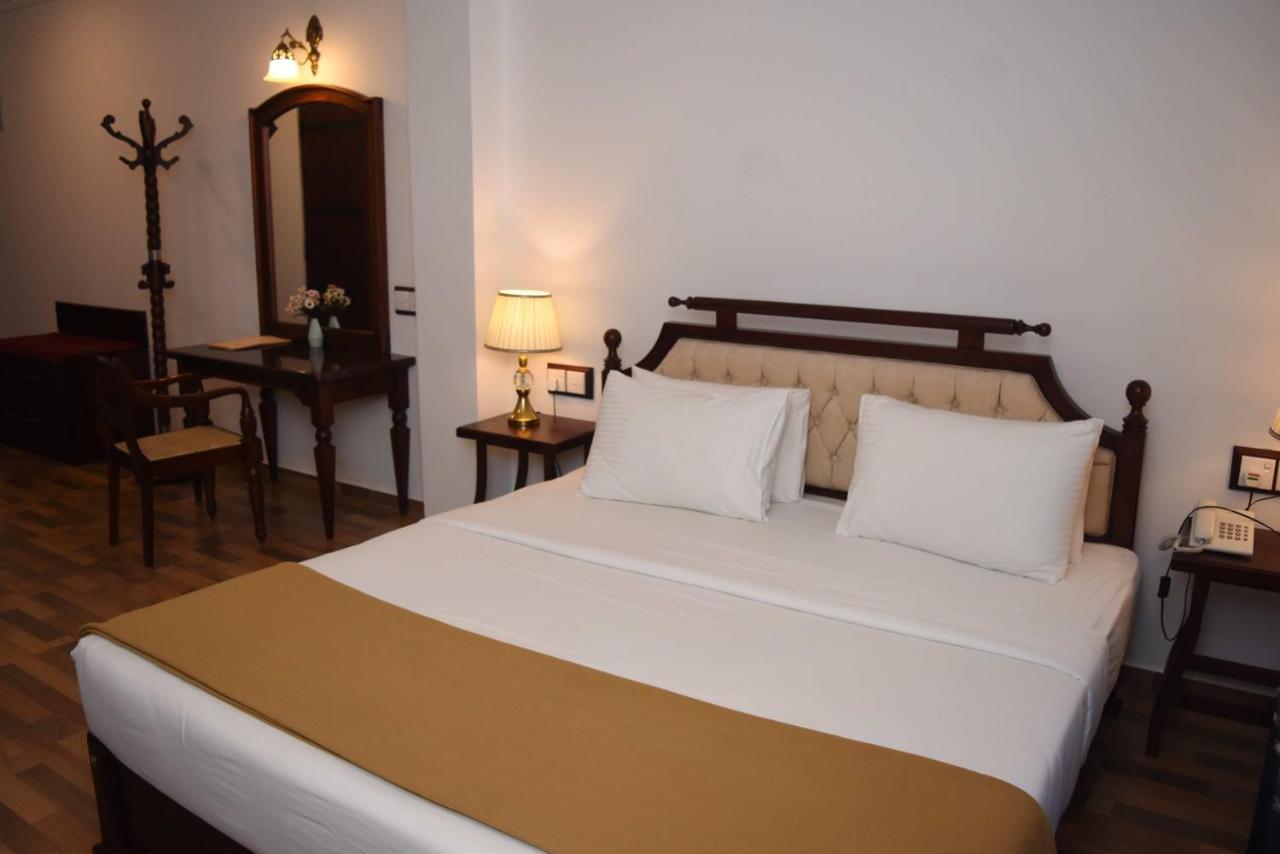 Centauria Hill Resort Ратнапура Екстериор снимка